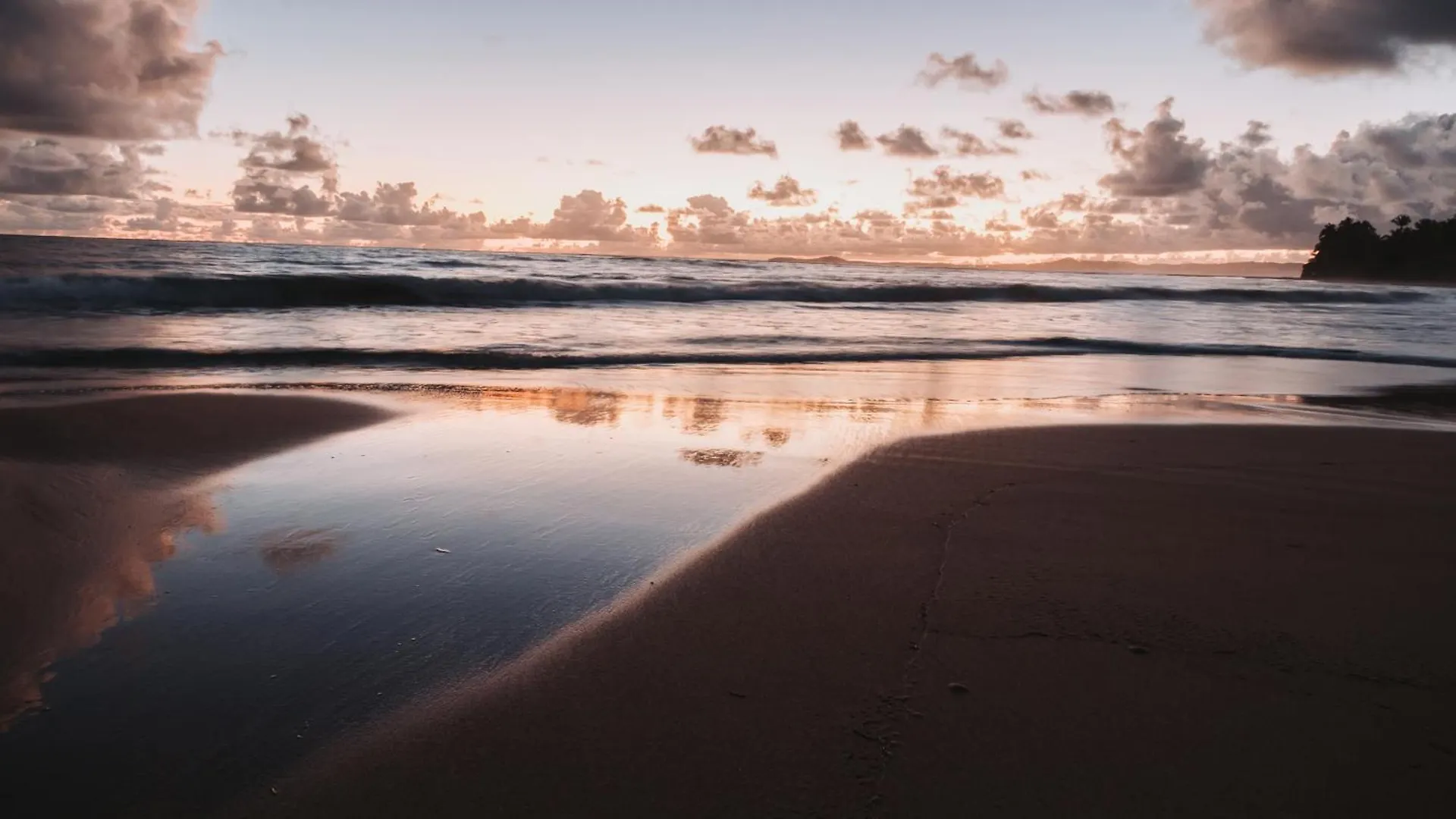 Oceanview Apartment Steps To The Beach Luquillo Puerto Rico