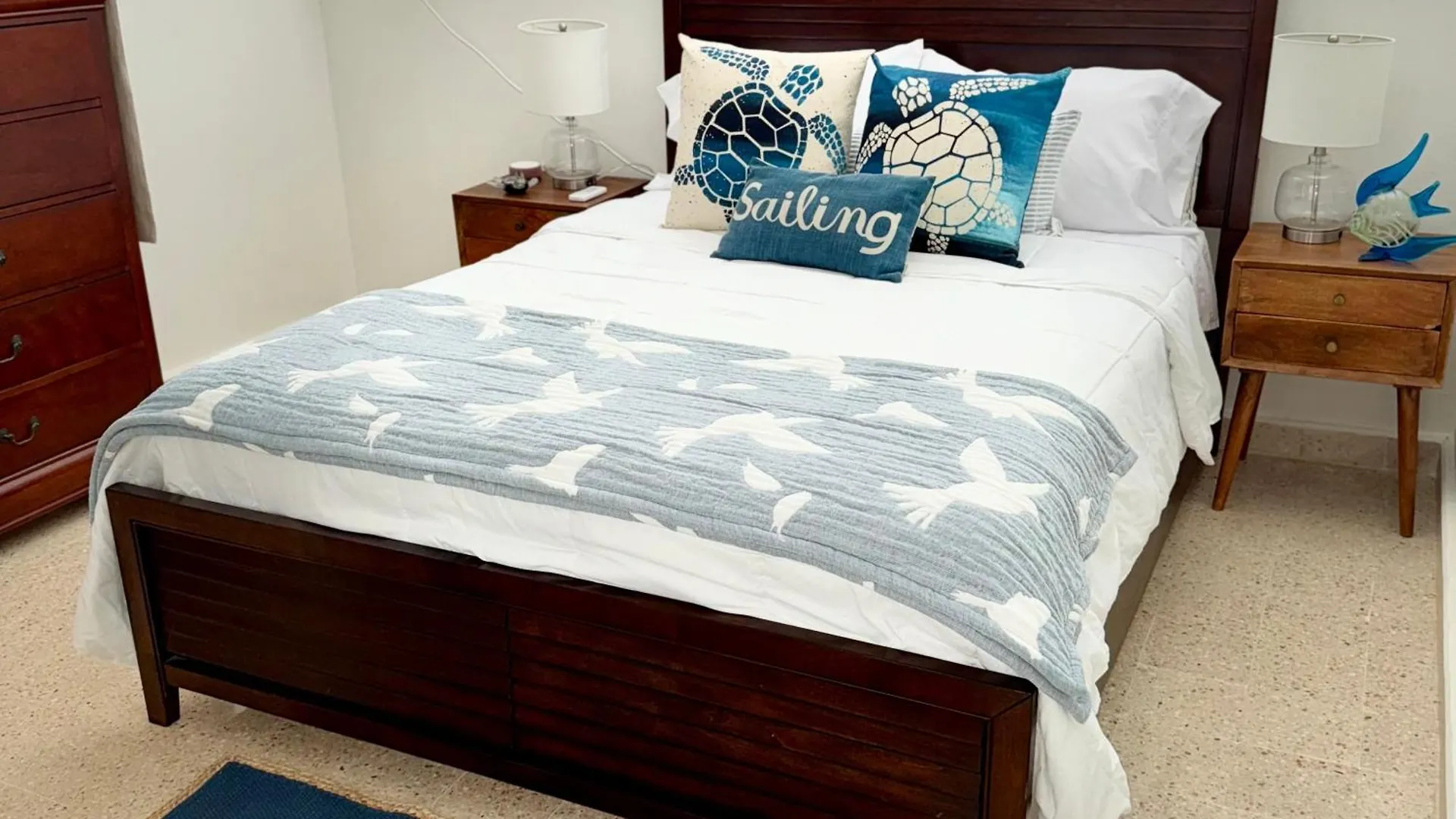 Oceanview Apartment Steps To The Beach 루키요 0*,  푸에르토리코